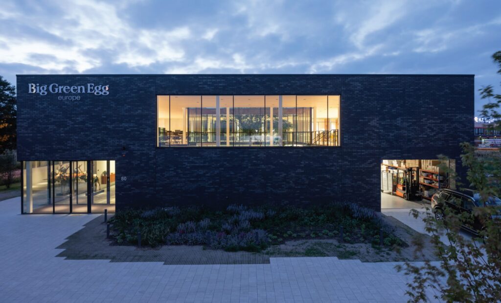 Big-Green-Egg-scaled